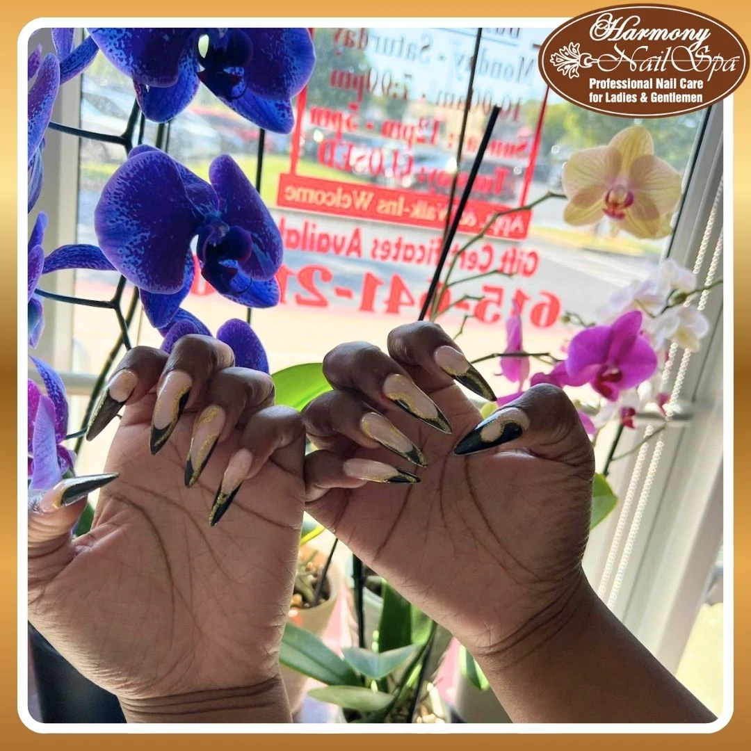 Nail Photo